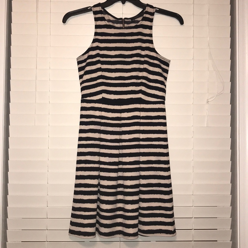 THML knee high sleeveless dress👗🖤